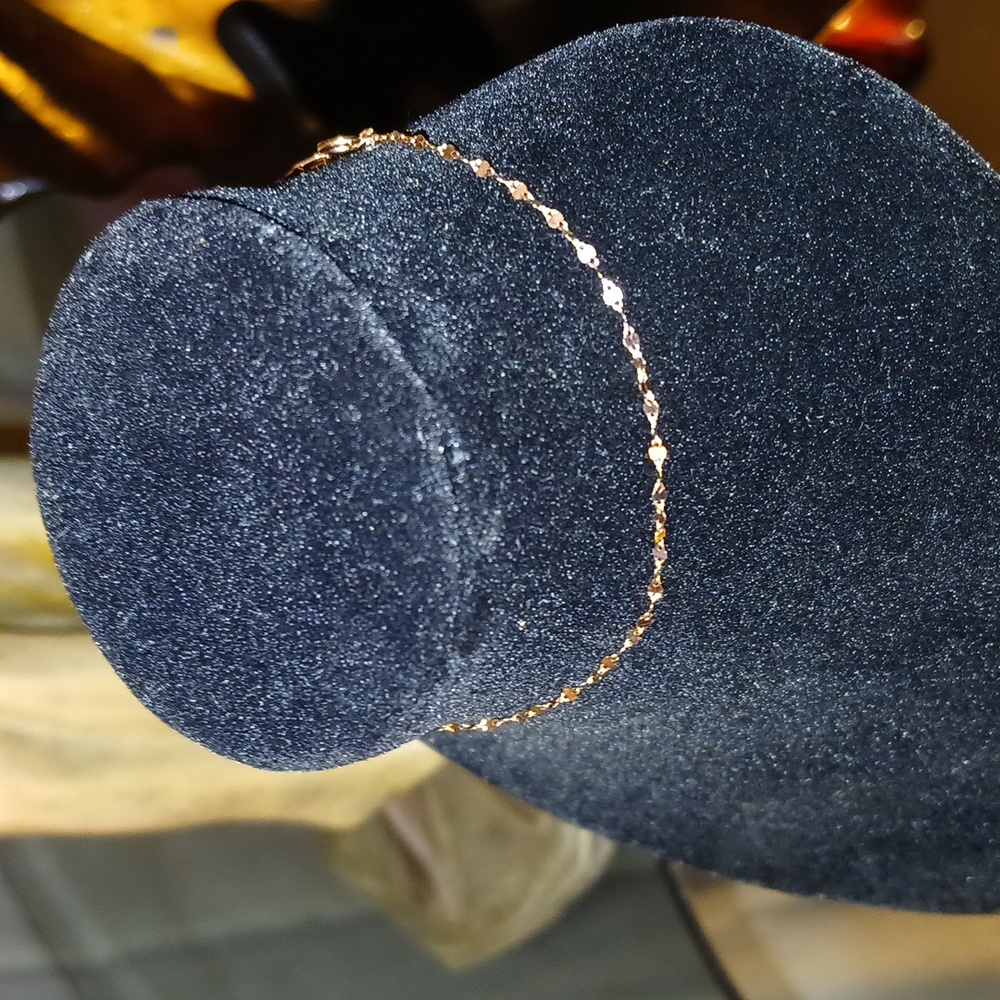 10Kt Rose Gold Mirror Accent Bracelet - Picture 9 of 10